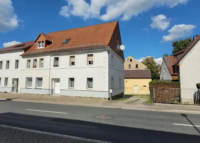 Seyfarthrooms - Monteurwohnung Grossroehrsdorf 1 - Zentrale Lage, Gute Anbindung, Voll Ausgestattet 公寓 Grossrohrsdorf